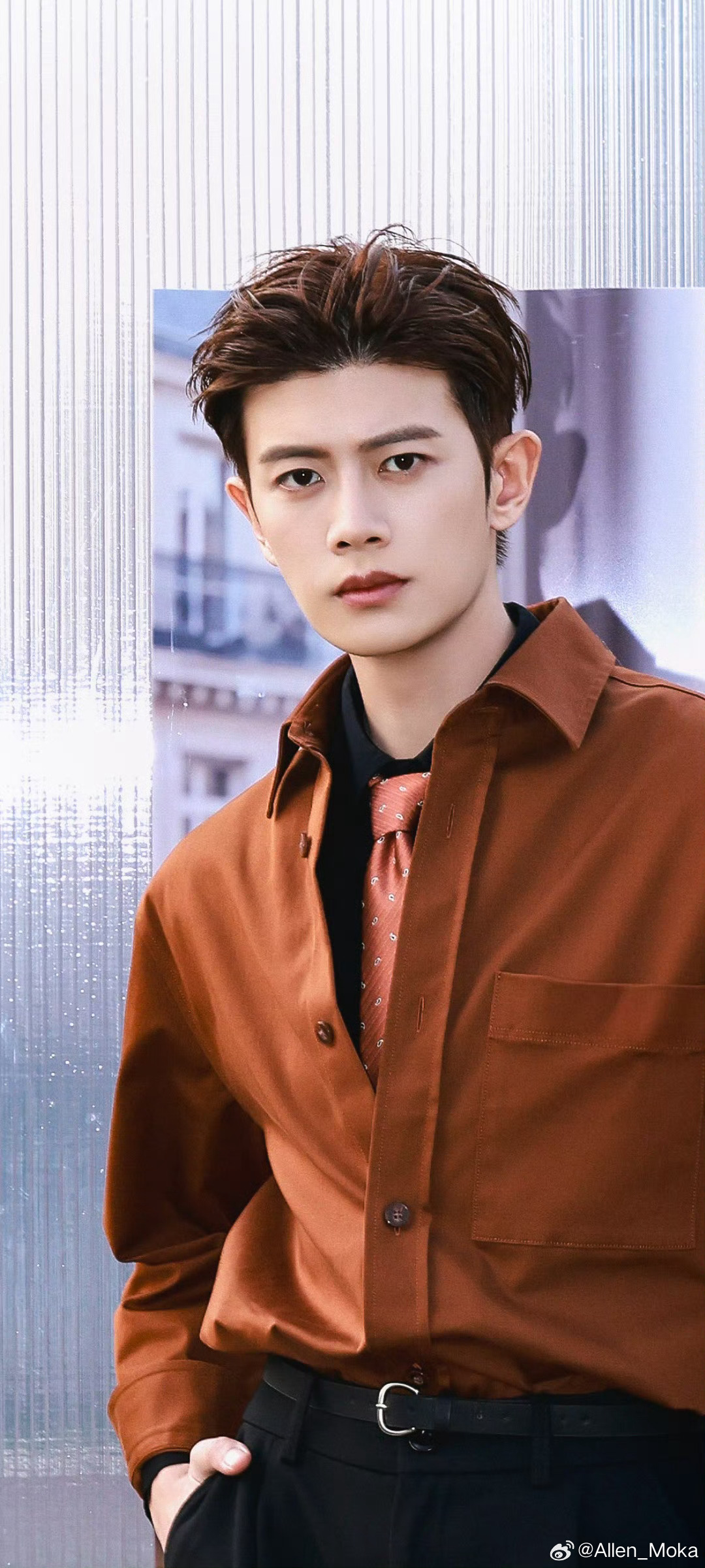 任嘉伦 1「今天是看任嘉伦的一天，    每天看你成了习惯    每天搜你成了习