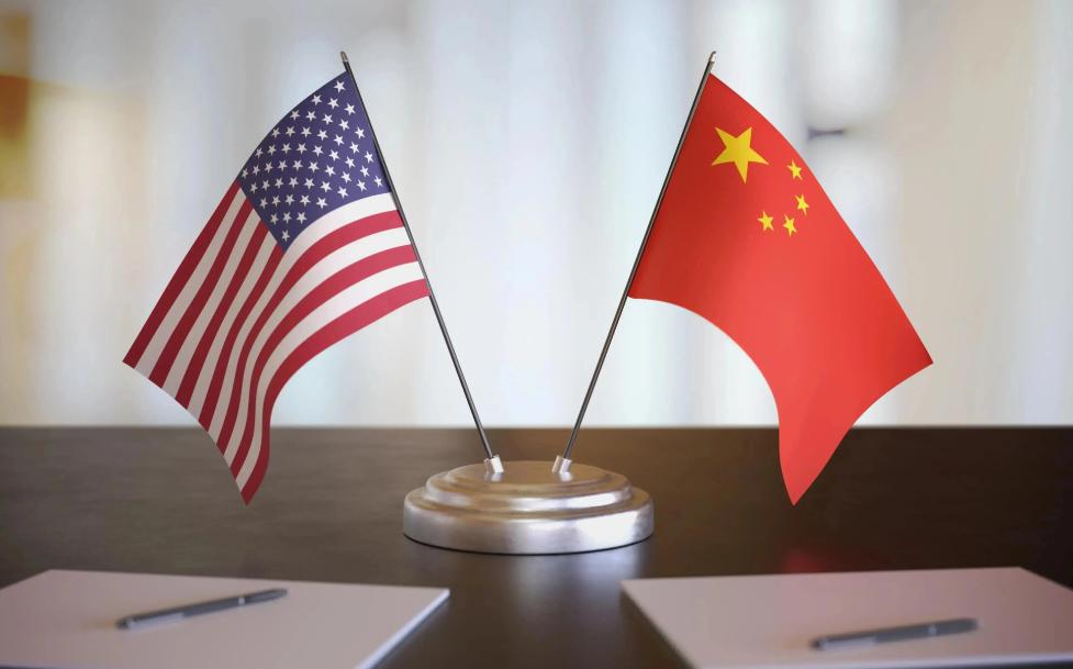 美国在赌，中国也在赌，美国赌中国不敢武力解放台湾，不敢打日本，而中国则是在赌美国