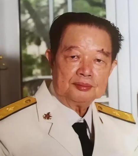 中国不开第一枪！金一南教授说过：“如果不是1988年陈伟文将军果断亮剑，击沉越军