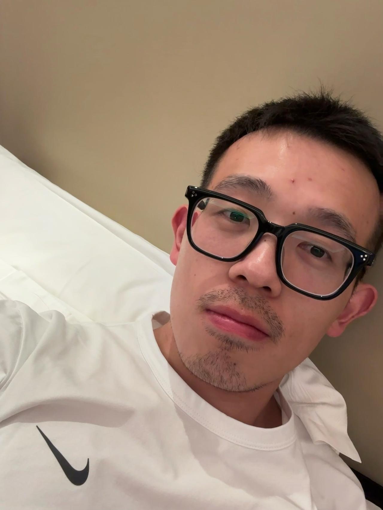 介绍一个小哥哥