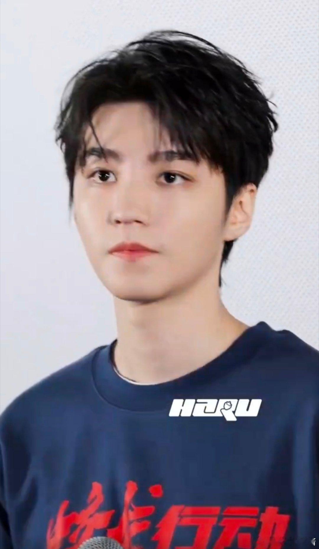 王俊凯对曹弘浪说的话 又一次被王俊凯给圈粉了，这短短的几句话可以看得出来他对于角