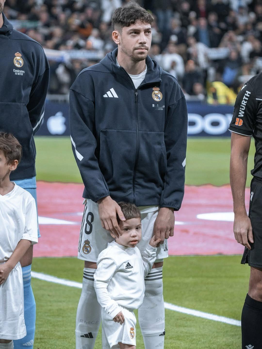 巴尔韦德IG：“今天是意义非凡的一天，它将永远铭刻在我的心中🤍感谢贝林带给Be