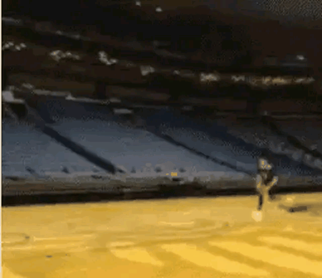 评选最佳扣篮：估计詹姆斯这一扣神仙也超越不了[捂脸]
@NBA #NBA#