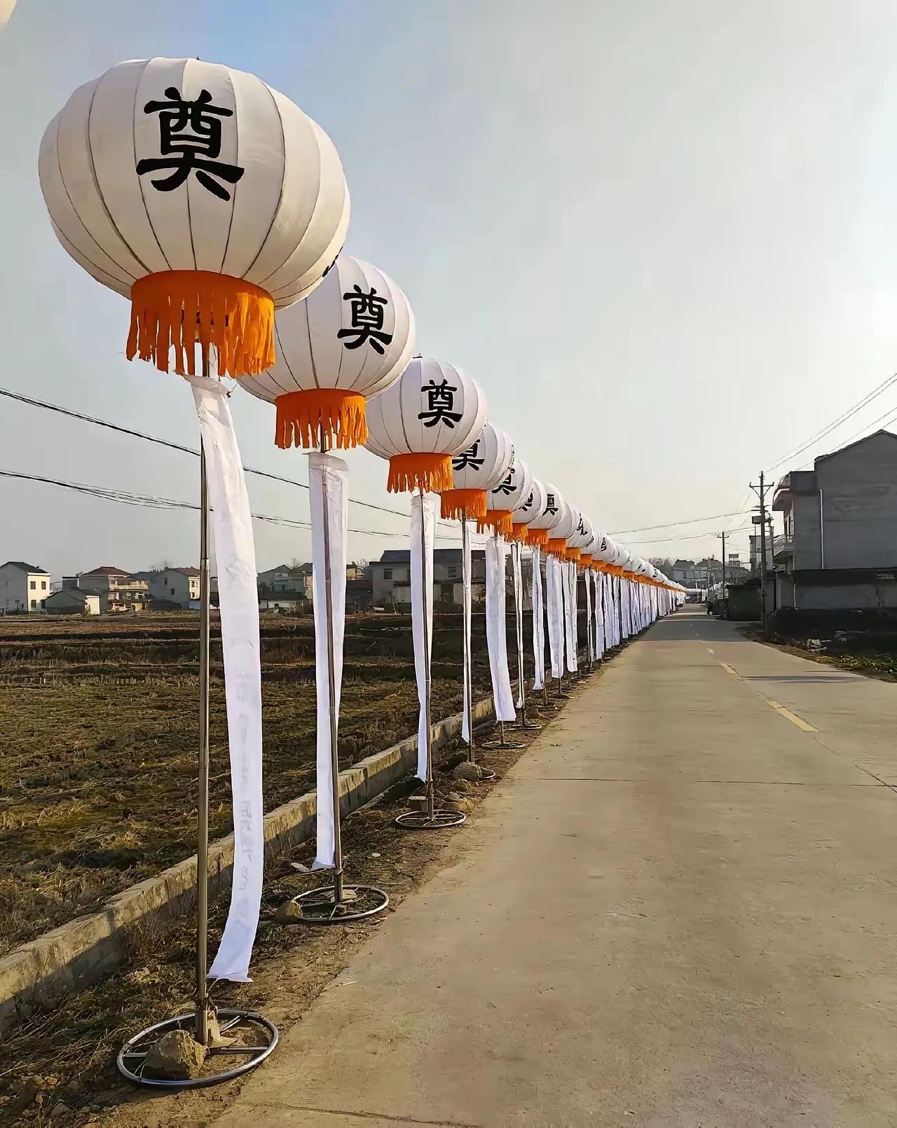 网上看到这些消息，说还没有查出来是谁家弄的，我就感觉很可笑！有钱人就是这样，死了