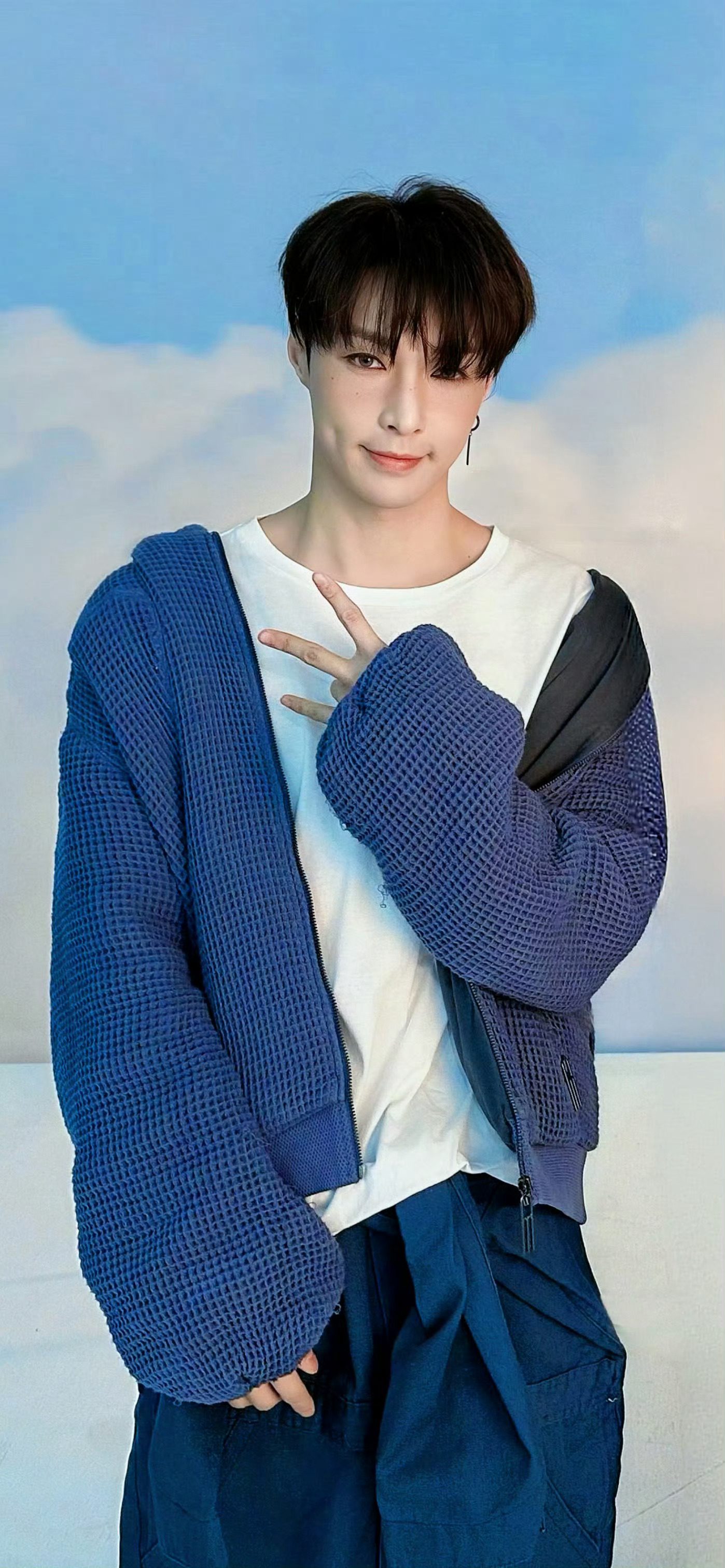 张艺兴这也太帅了