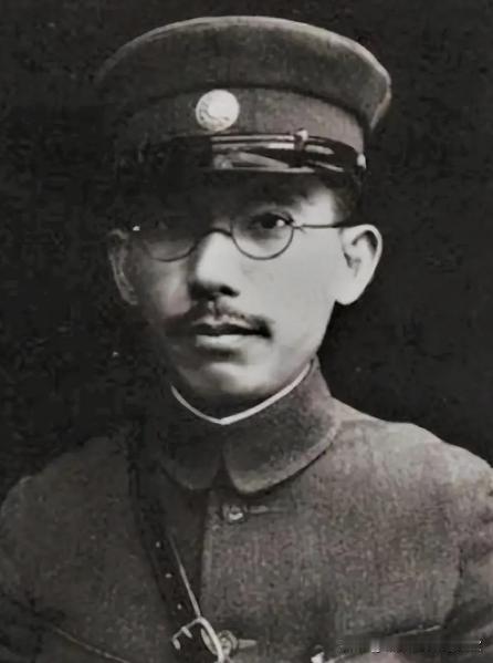 唐生智若是殉国，其地位至可以和岳王爷比肩，直逼文天祥。

上海失陷后，南京已经成