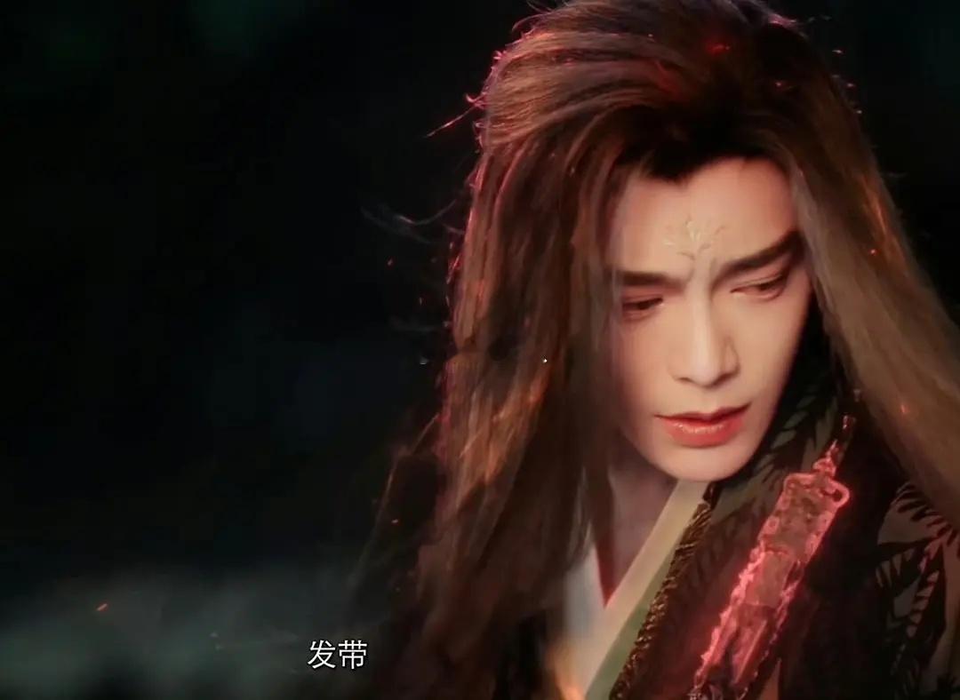 演的真好啊演的我都哭了"发带发带"找发带那里真的好会演破碎之后的仅剩的一点自我保