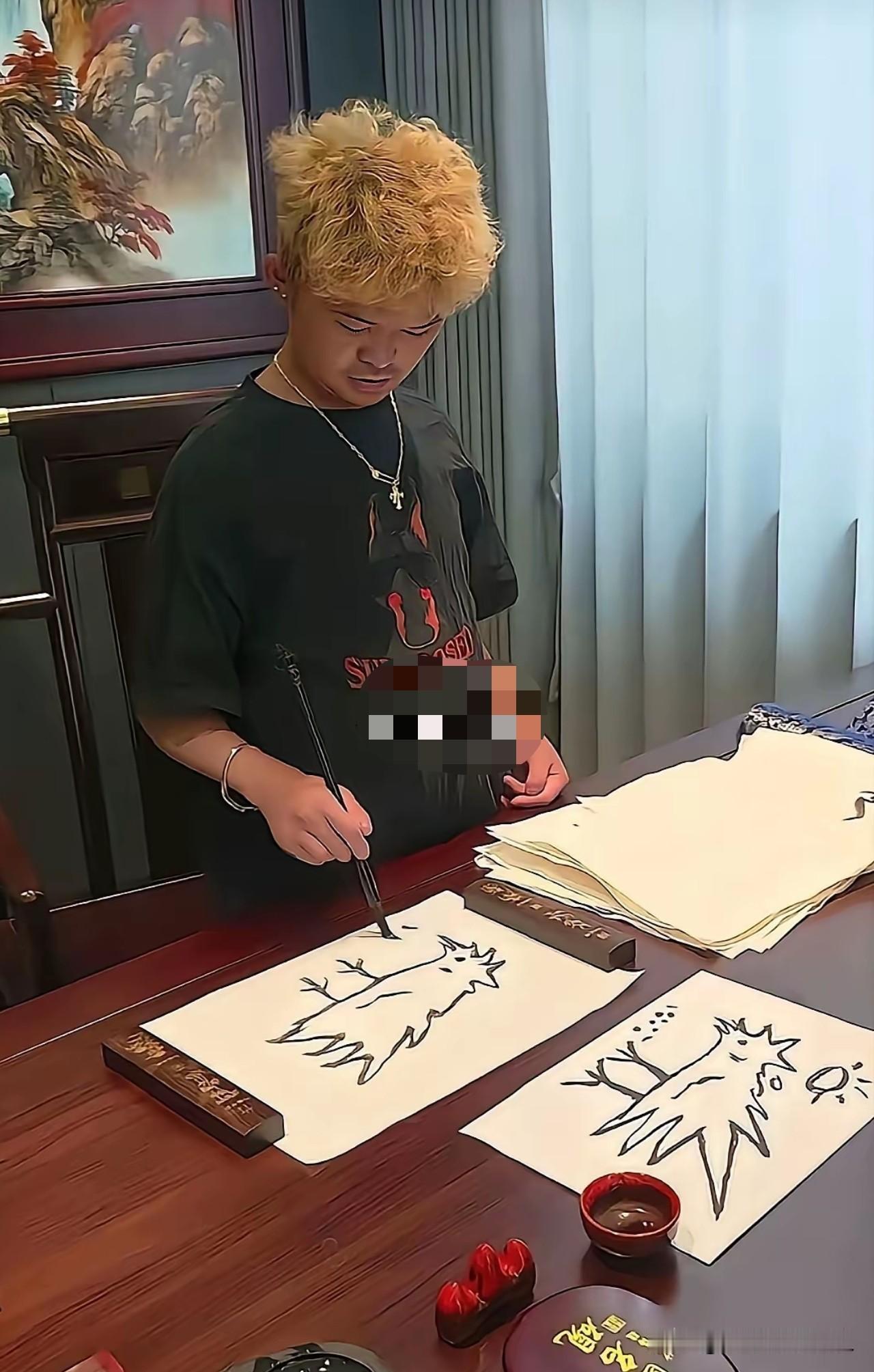 我严重怀疑小马云请了大师傅，夺走了大马总的运势，小马实现了财富自由，大马现在是诸