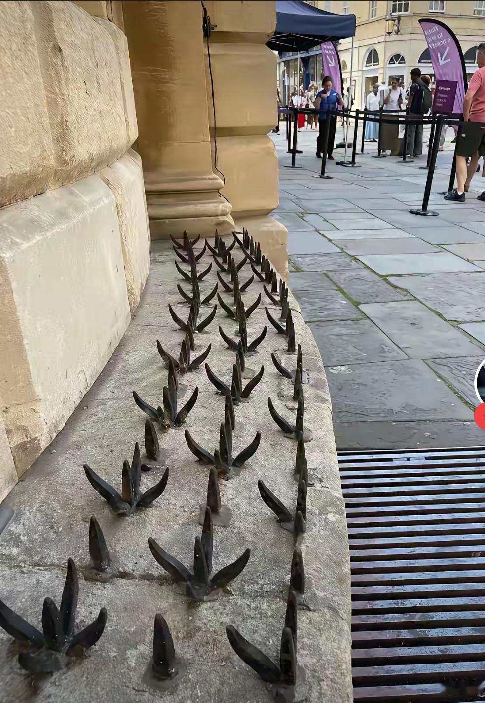 英伦尖刺：藏在世界遗产石台上的人权假面
 
英伦素来爱把“人文”“普世人权”挂在