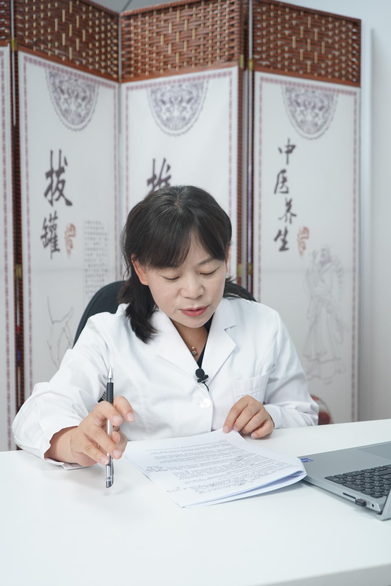 肺CT报告解析！

1.纤维灶：多与肺部既往病变相关通常表现为肺部的条索状或结节