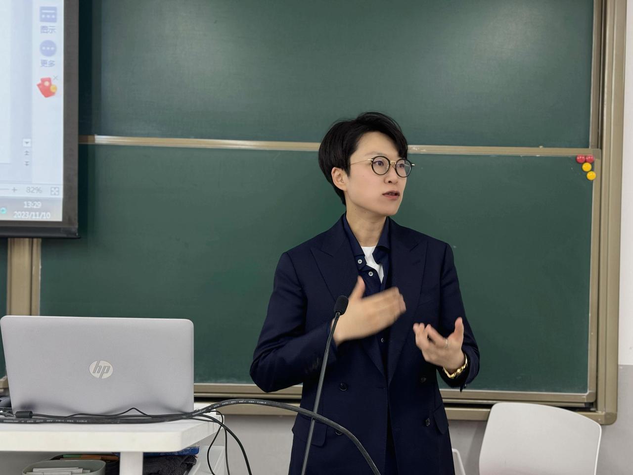 AI会抢走我们的工作，还是带来更多可能？无论做何事，先问问自己：这件事如何借助A