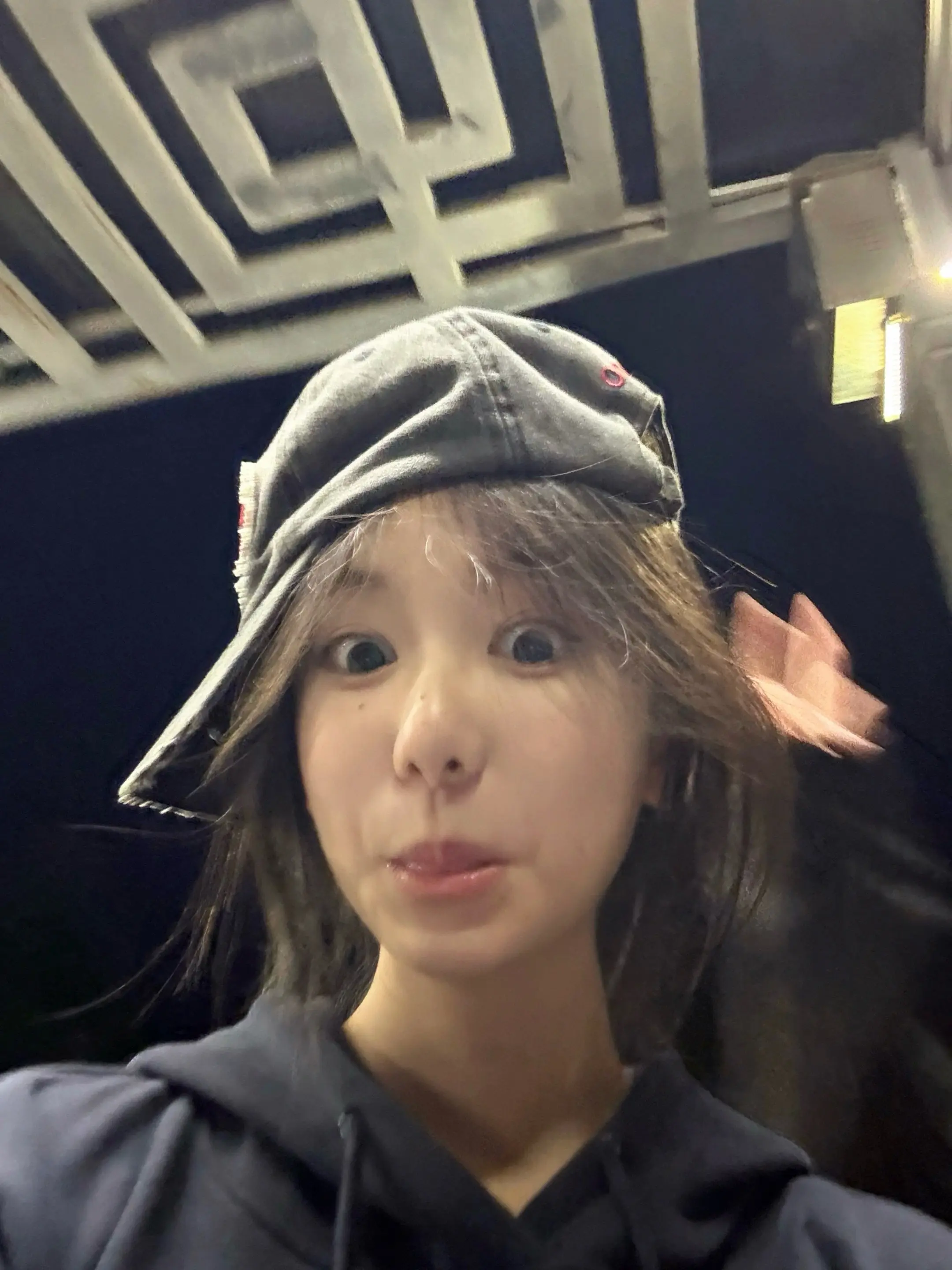 感觉这个bgm好小众，用的话肯定显得我很有品，我男神肯定觉得我与世无争...