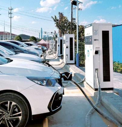 命令来了，没有任何讨价还价的余地：党政机关、公立学校、医院，甚至是政务大厅，哪怕