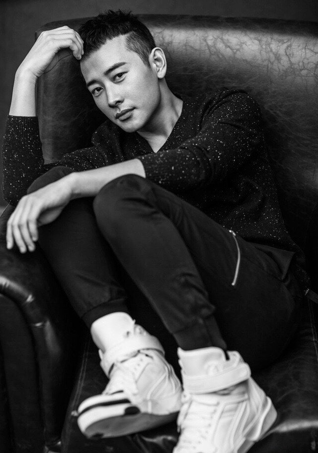 🍉电视剧《文城》原著：余华导演：费振翔主演：罗晋、王玉雯简介：以民间叙事的方式