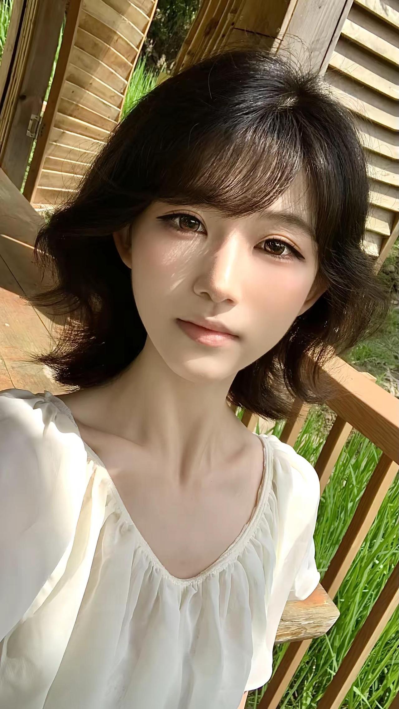 选半身照还是大头照。初夏穿搭 森系氧气感 森系夏季 短发