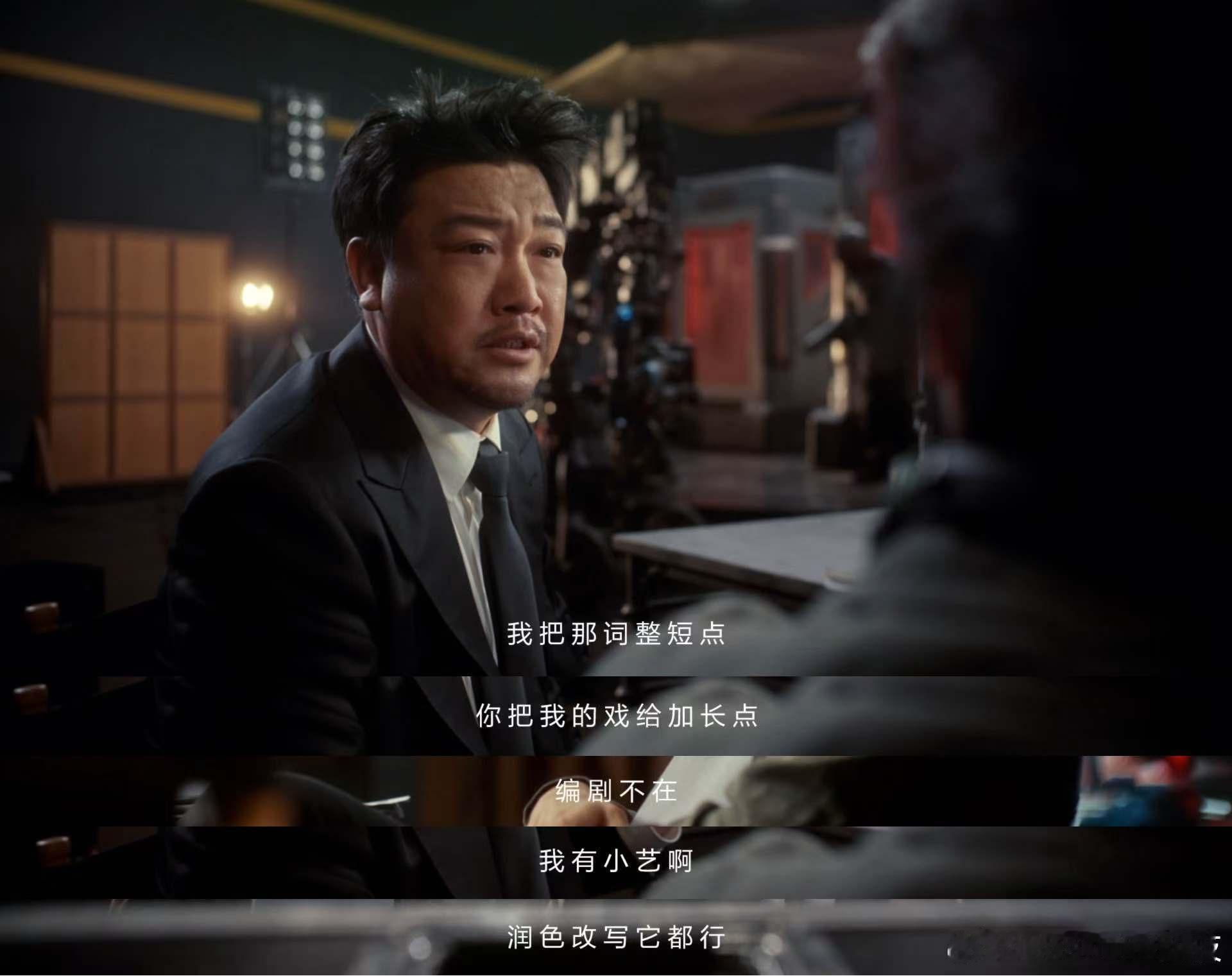 大早上就被这个视频刷屏了，拍的真的很有意思，除了智能助手，我更想看贾冰做菜，感觉