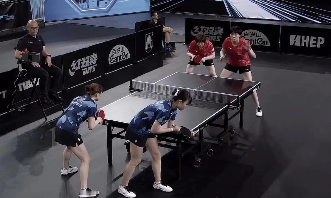WTT萨格勒布常规挑战赛女双1/4决赛：陈熠/蒯曼大比分3：0胜李多恩/崔瑞妍，