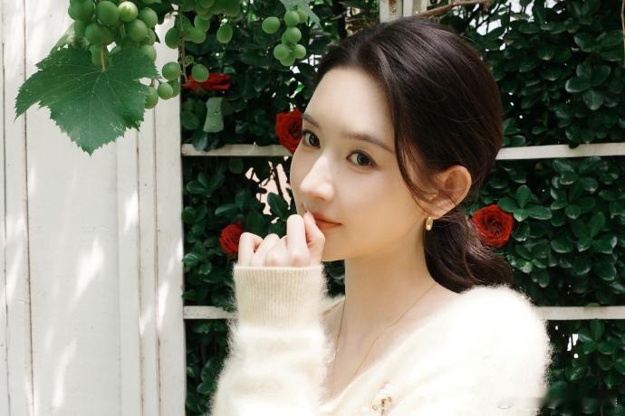 王玉雯彩虹系就这样遥遥领先王玉雯现偶界来了真正的姐姐王玉雯凭色彩驾驭能力在现偶姐
