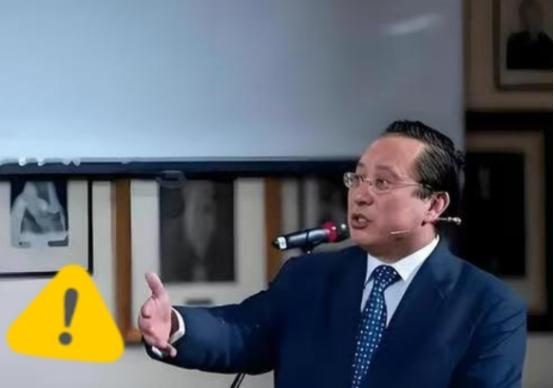 “台独金孙”赖清德的天塌了！
 
“台独”顽固分子赖清德真害怕了！他不是害怕在野