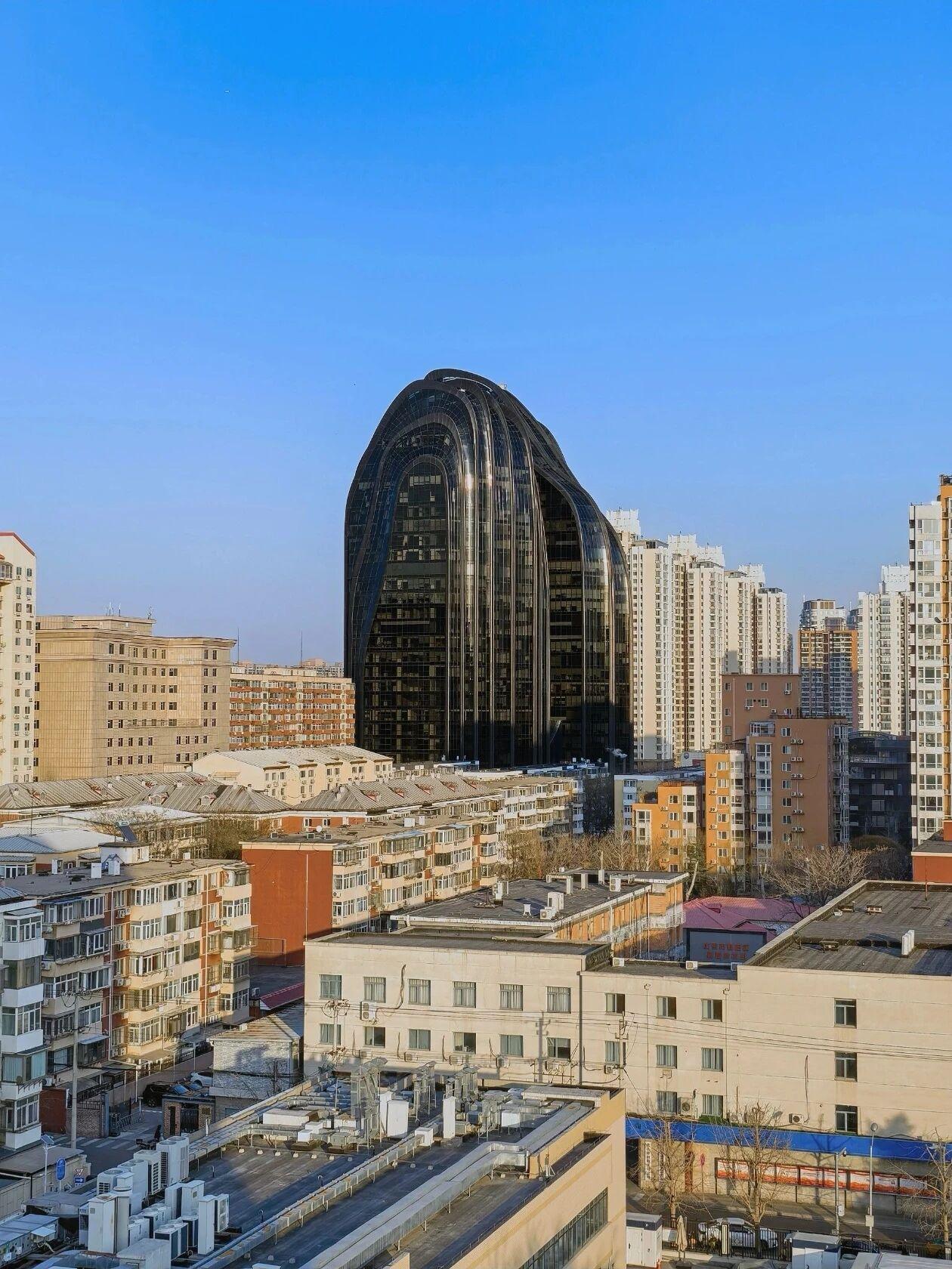 这个，符合建筑学的设计理念和美感么[抠鼻]
.