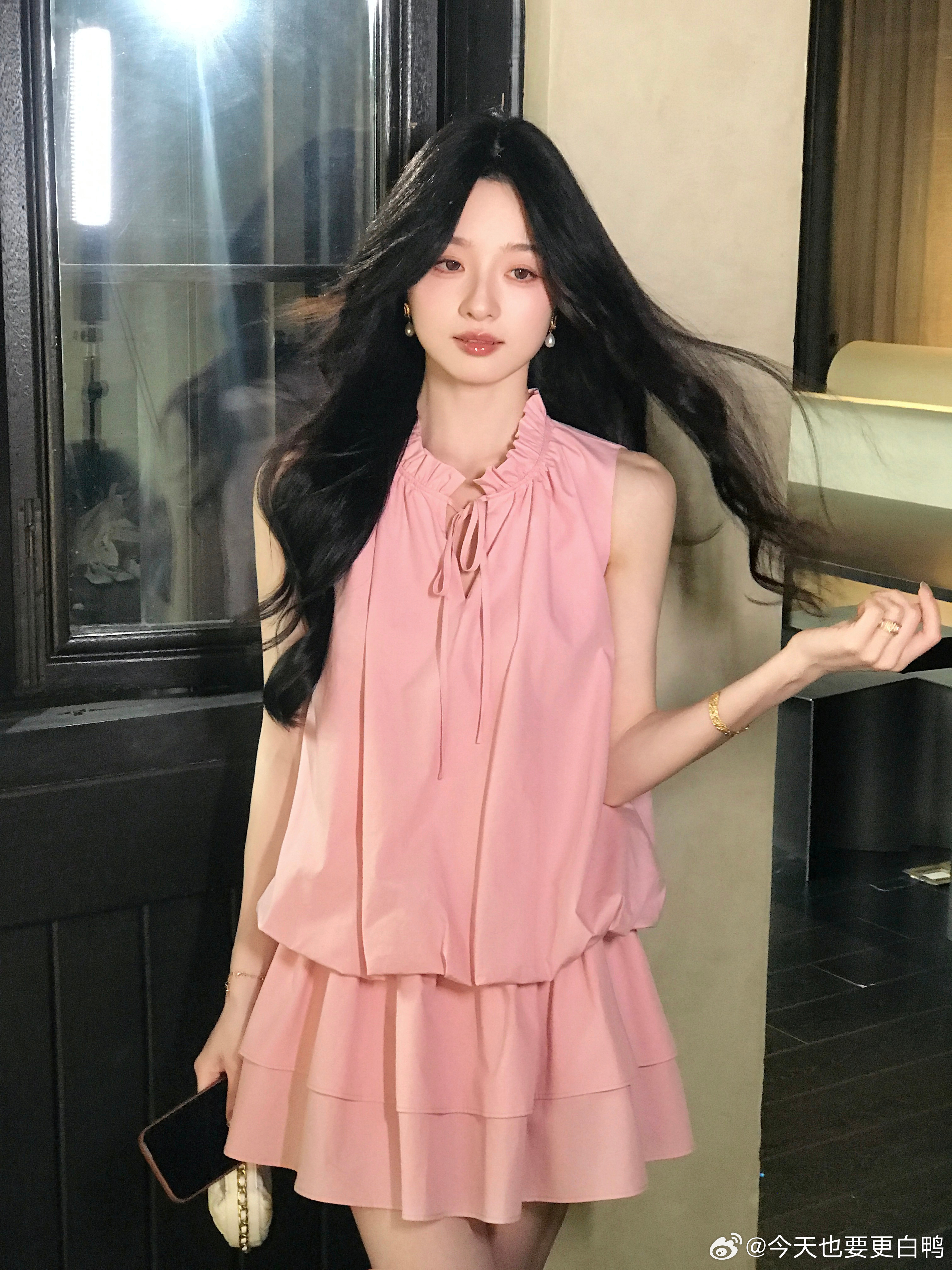 刚刚上新结束倩倩子又马不停蹄地开拍啦👏🏻新鲜出炉一组剧透！甜度爆表的2套！P