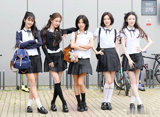 i-dle《认识的哥哥》上班路，校服女娃！ 