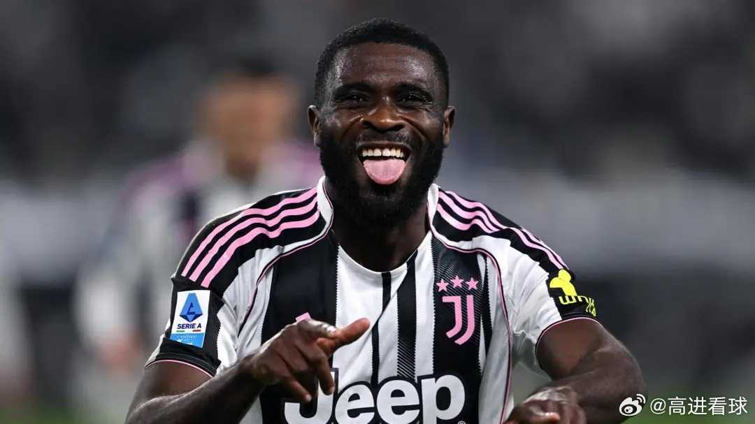 博加：为尤文踢球是梦想，希望能在赛季结束后留队北京时间3月8日，尤文图斯前锋博加