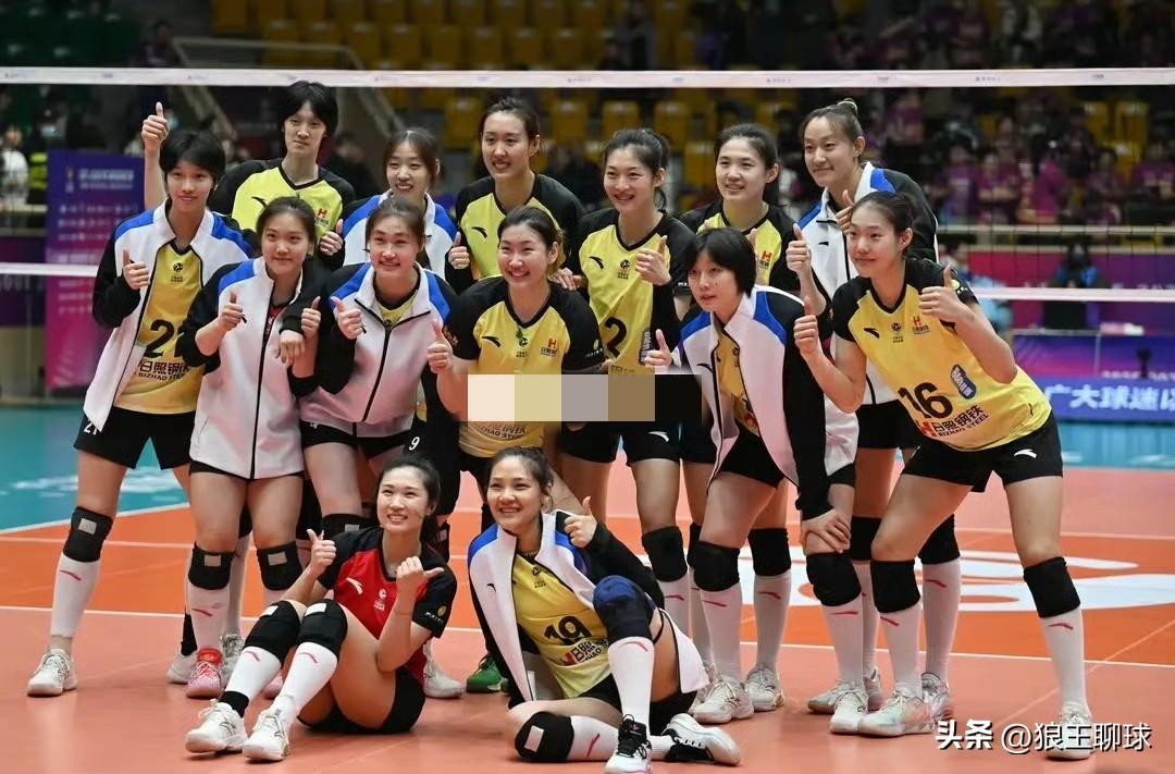 李晨瑄ACE结束全场比赛，山东女排主客场双杀天津女排赛季摘铜，这也是山东女排在排