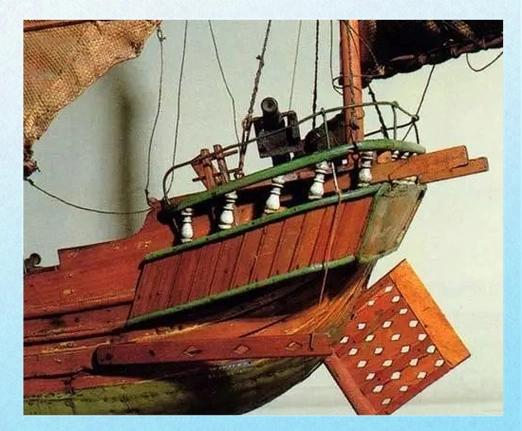 明朝远洋航海事业的辉煌，离不开造船技术的全方位支撑，船尾舵作为船只的“导航辅助”