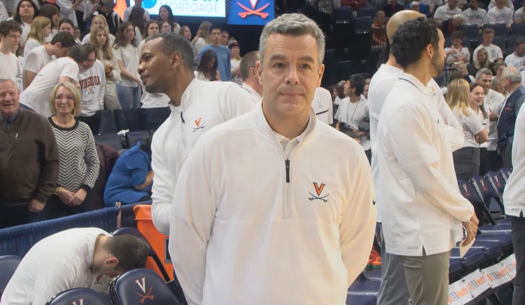 shams：湖人已聘请前弗吉尼亚大学主教练托尼·本内特，在球队总裁罗伯·佩林卡手