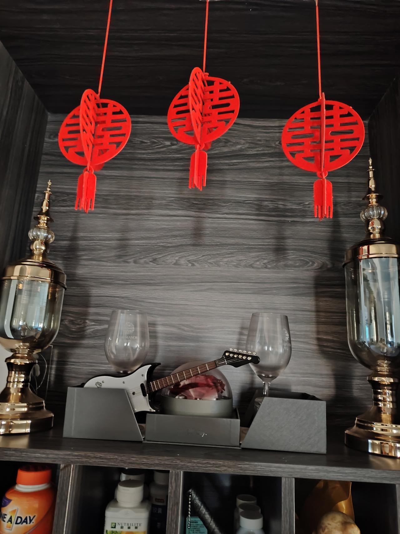 俺曾经也是有过荣誉的人，这个就是我的身份和象征！！！哈哈哈