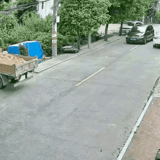 交通安全谨慎驾驶，宁停三分不抢一秒！谁的责任
