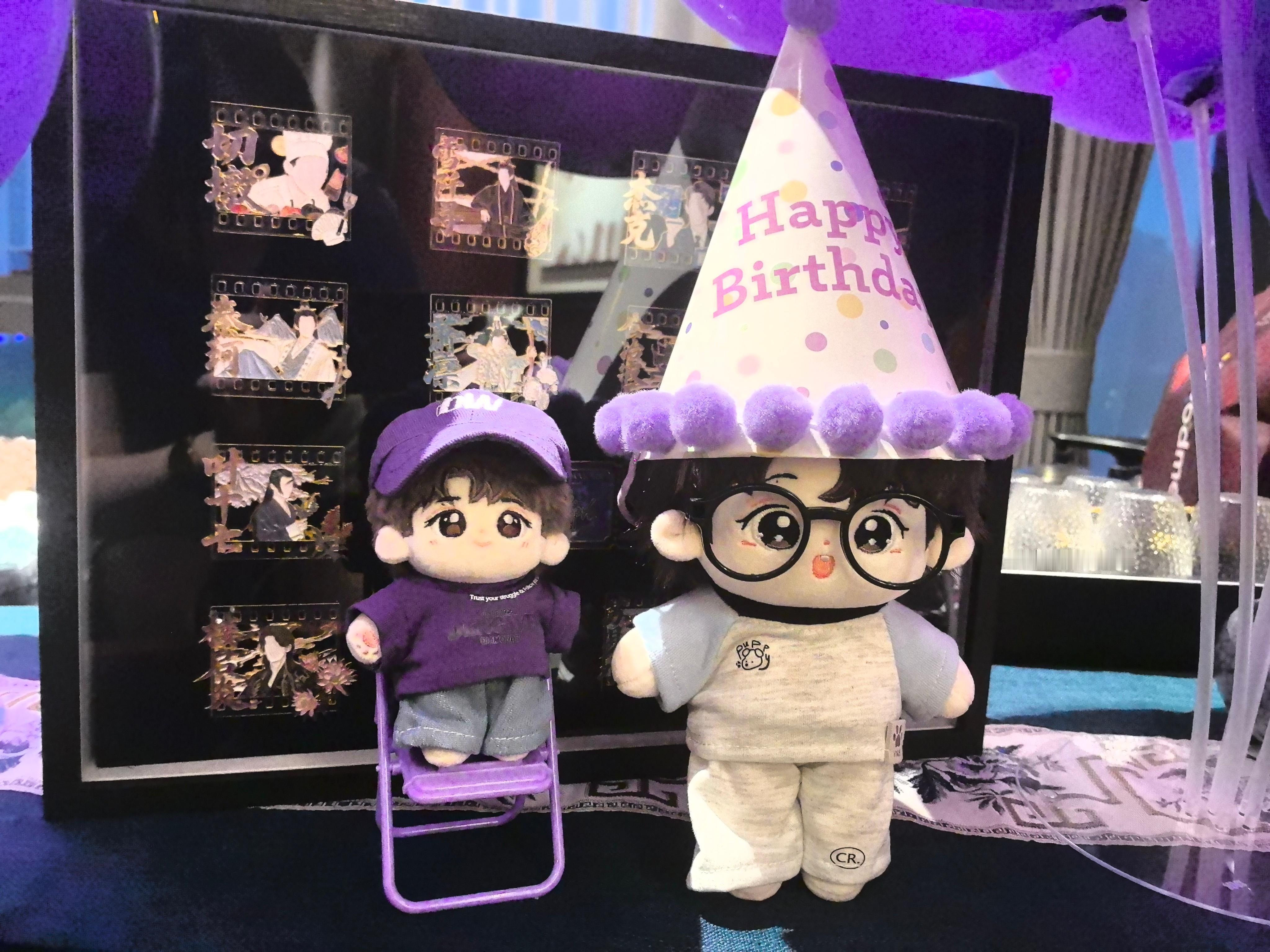啵钻的聚会也开始啦糯糯和oi都来庆祝钻为己有的生日啦