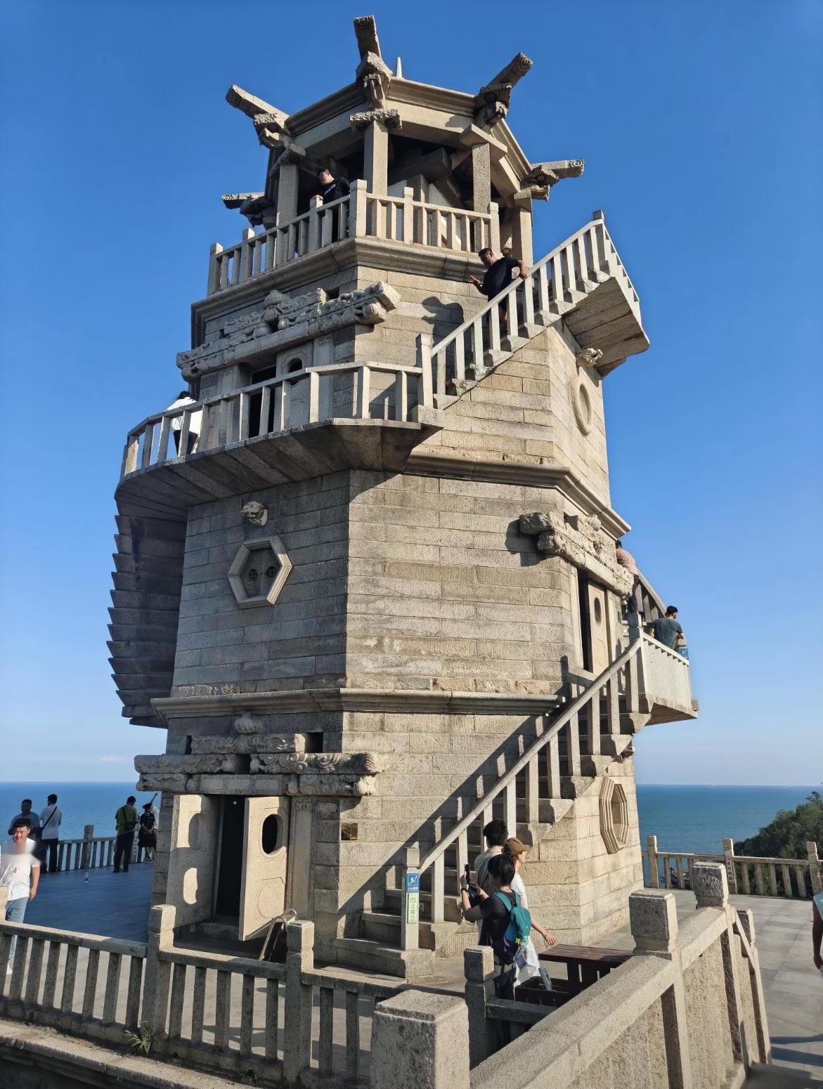 老小区加装电梯,一楼也要出钱吗?无电梯六层楼当年购买时就一二三四层贵，五六层便宜