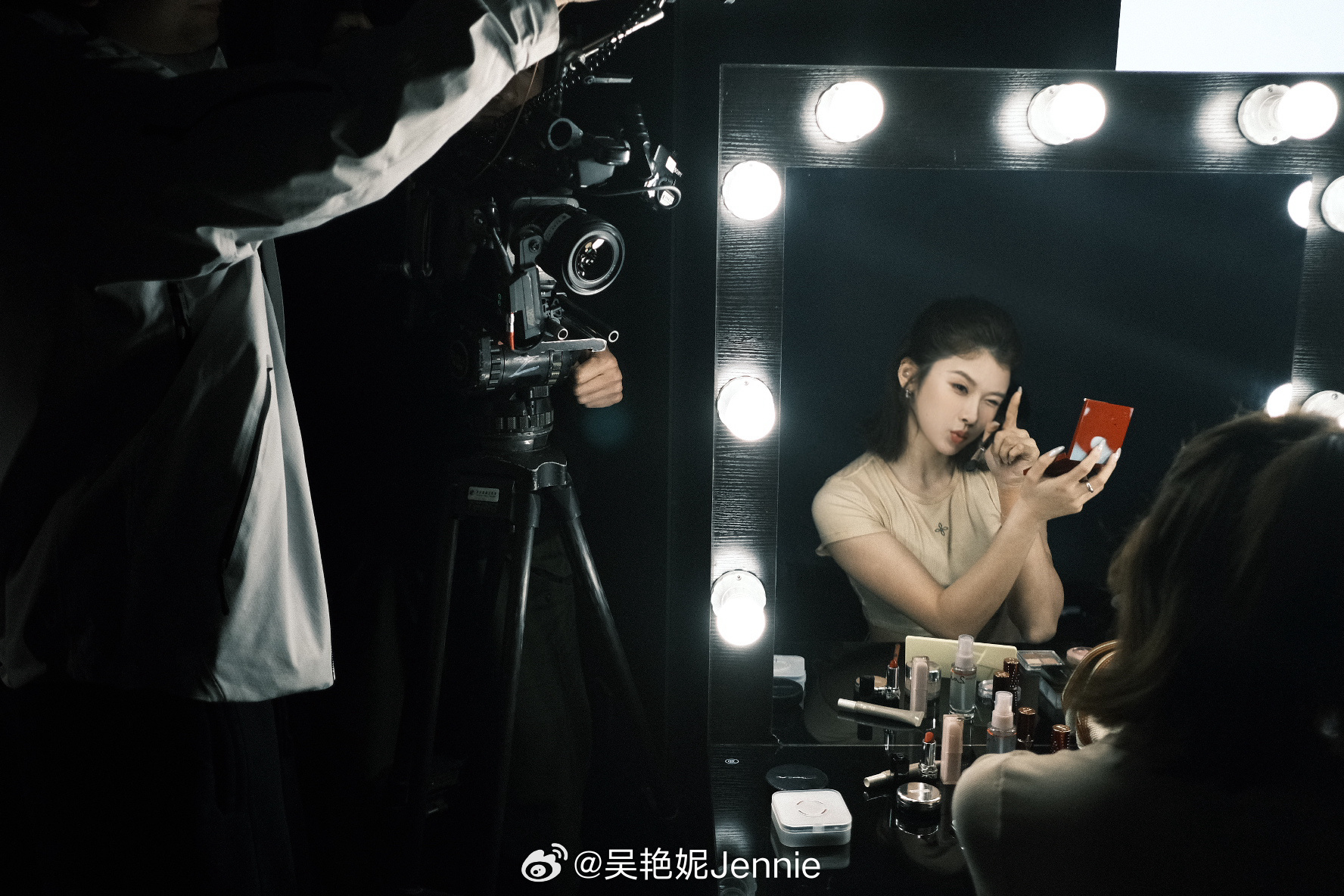 是我 像树一样蓬勃生长🌳对的 错的 好的 坏的 都是我.妮姐的奔跑日记