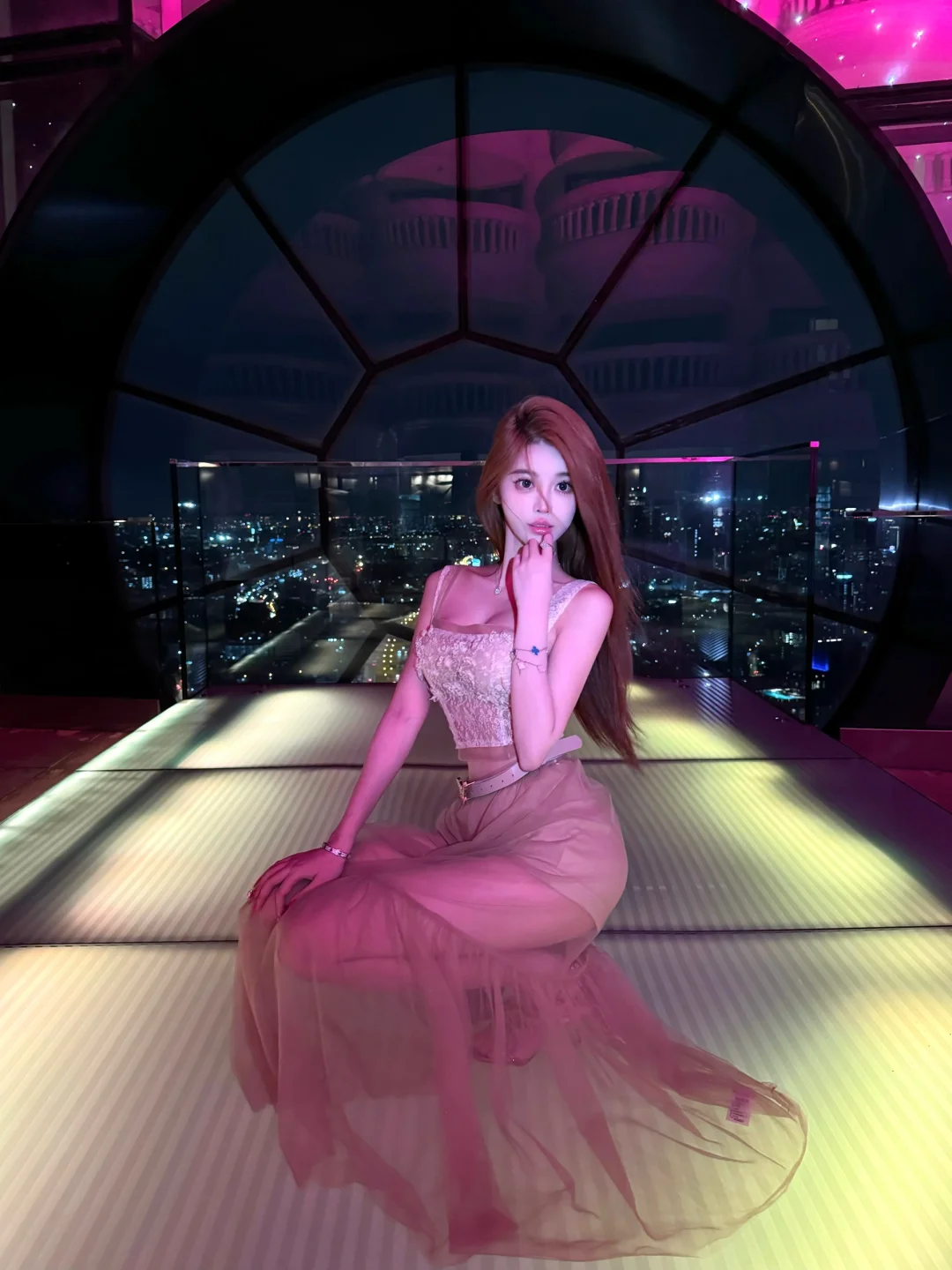 朋友说图一像润肤乳广gao片…