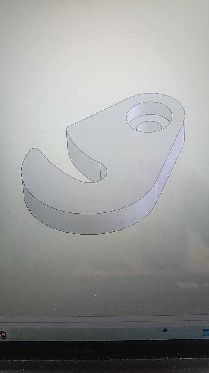 用SolidWorks做工装设计，三维模型直观形象，学生能快速理解。这种可视化的