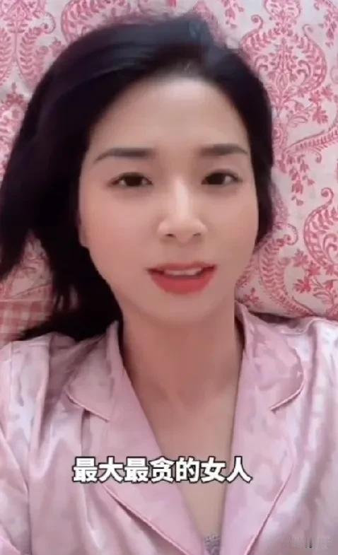 做任何事都不能太过，太过分了就有故意卖弄和有意炒作之嫌。
崔某某被光头老板醉酒后