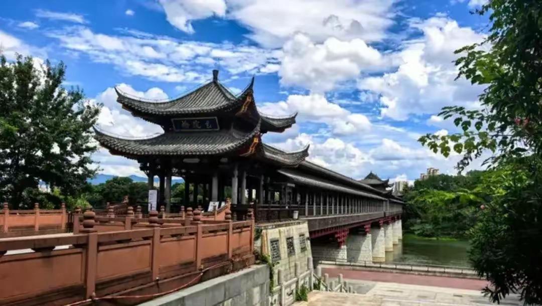 来吉安开启 4 天 3 夜之旅，简直不要太爽！
第一天直奔井冈山，这里是红色圣地
