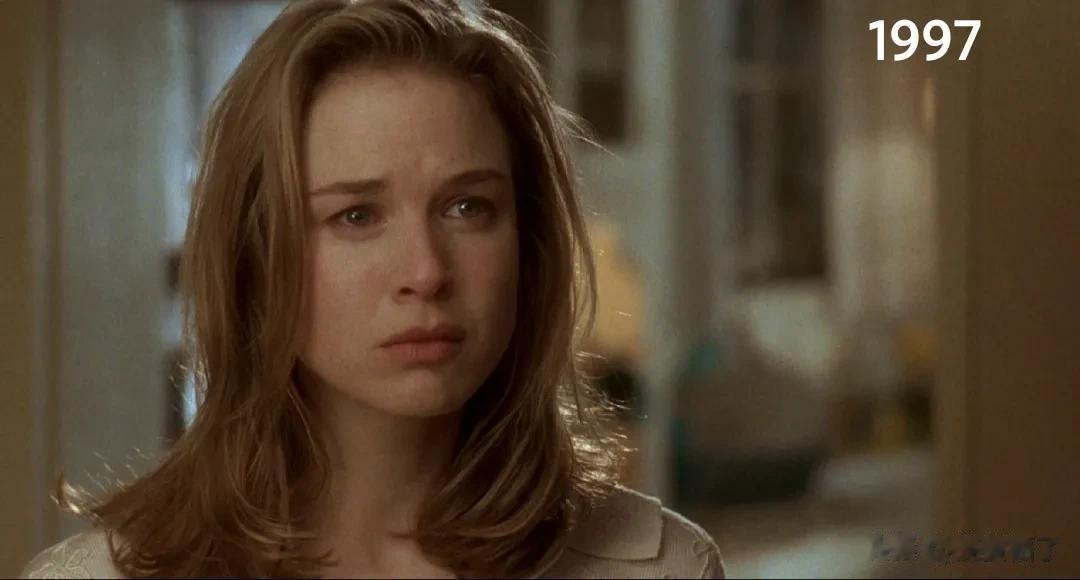 美国女演员蕾妮齐薇格从普通小镇女孩成为好莱坞明星，长相身材在美女如云的好莱坞不占