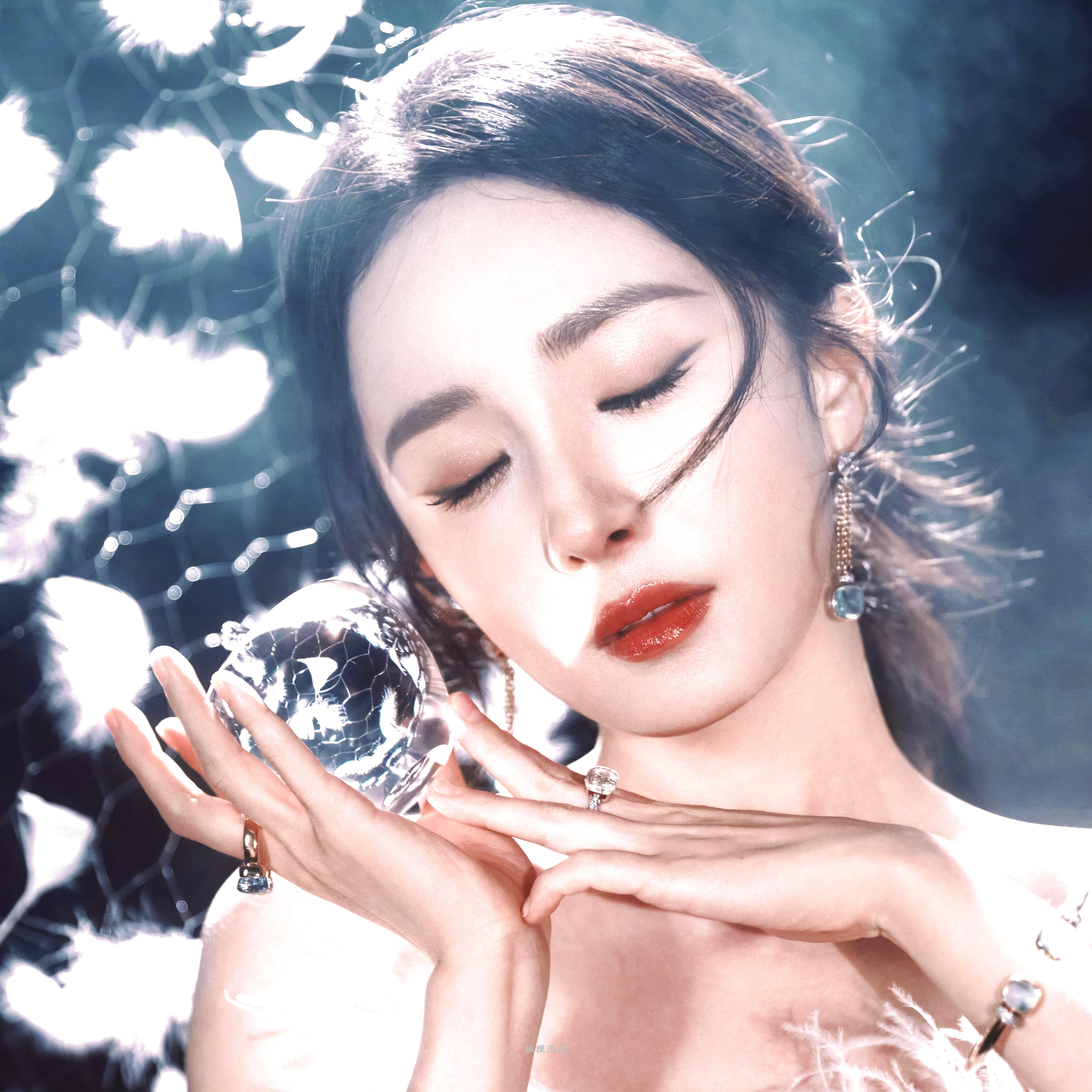 每日一善 杨幂 请相信，这个世界上真的有人在过着你想要的生活。也请明白，那些人大