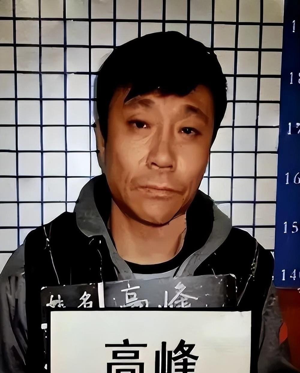 那个在绿茵场上风光无限的“快刀浪子”，如今靠教小孩子踢球维生，微信里都没有这个儿