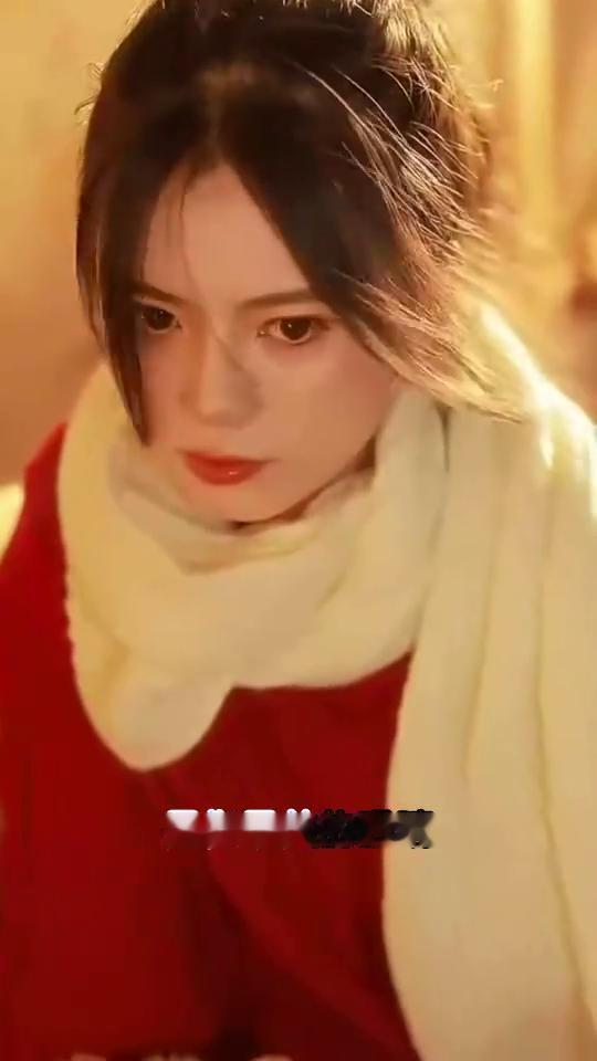 我来到你的城，我的歌里写遍了世间的美丽，却不知如何描绘你醉人的眼睛。像清泉荡漾的