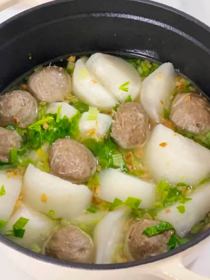素食🍲谁能拒绝这碗热腾腾的纯素丸子汤！