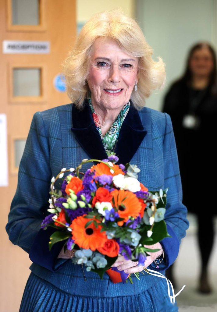 卡米拉王后 【news】卡后陛下昨天访问了位于格洛斯特郡切尔滕纳姆的格洛斯特郡家