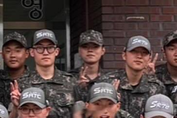 韩网流出Deft服兵役近照：依旧短发寸头，身材倒是没有瘦韩网论坛流出的一组Def