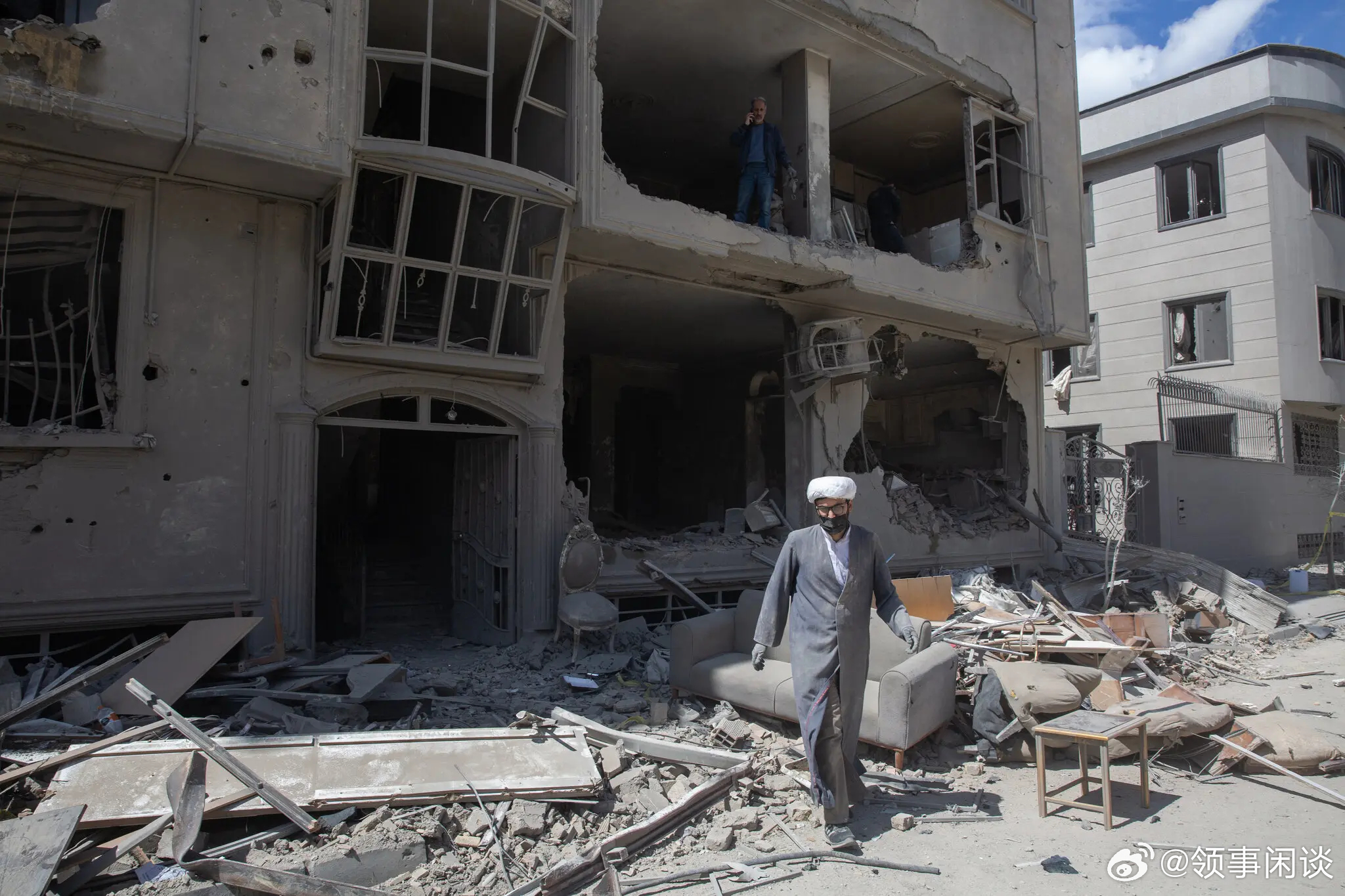 【官员称，伊朗分裂的领导层难以协调一致】（纽约时报）据熟悉美国和西方情报评估的官