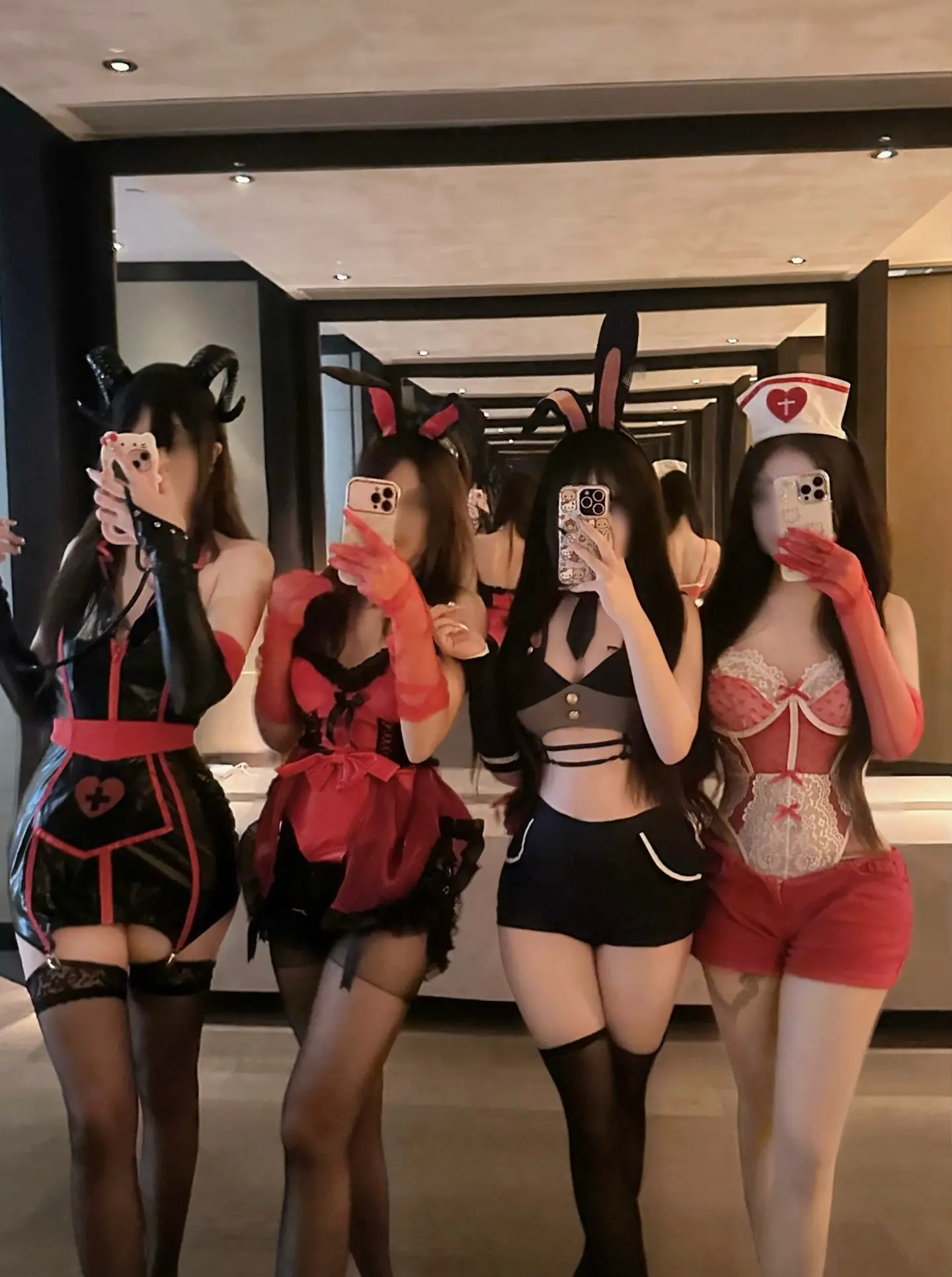 为什么不跟我打游戏 我也是小猫咪呀