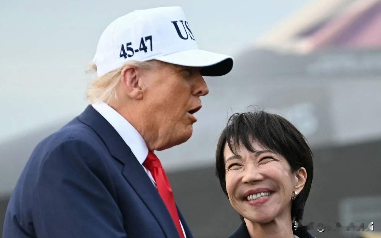 卢克文说高市早苗不像首相，就像夜总会里的妈妈桑，一时引爆了舆论战，日本网友分成两