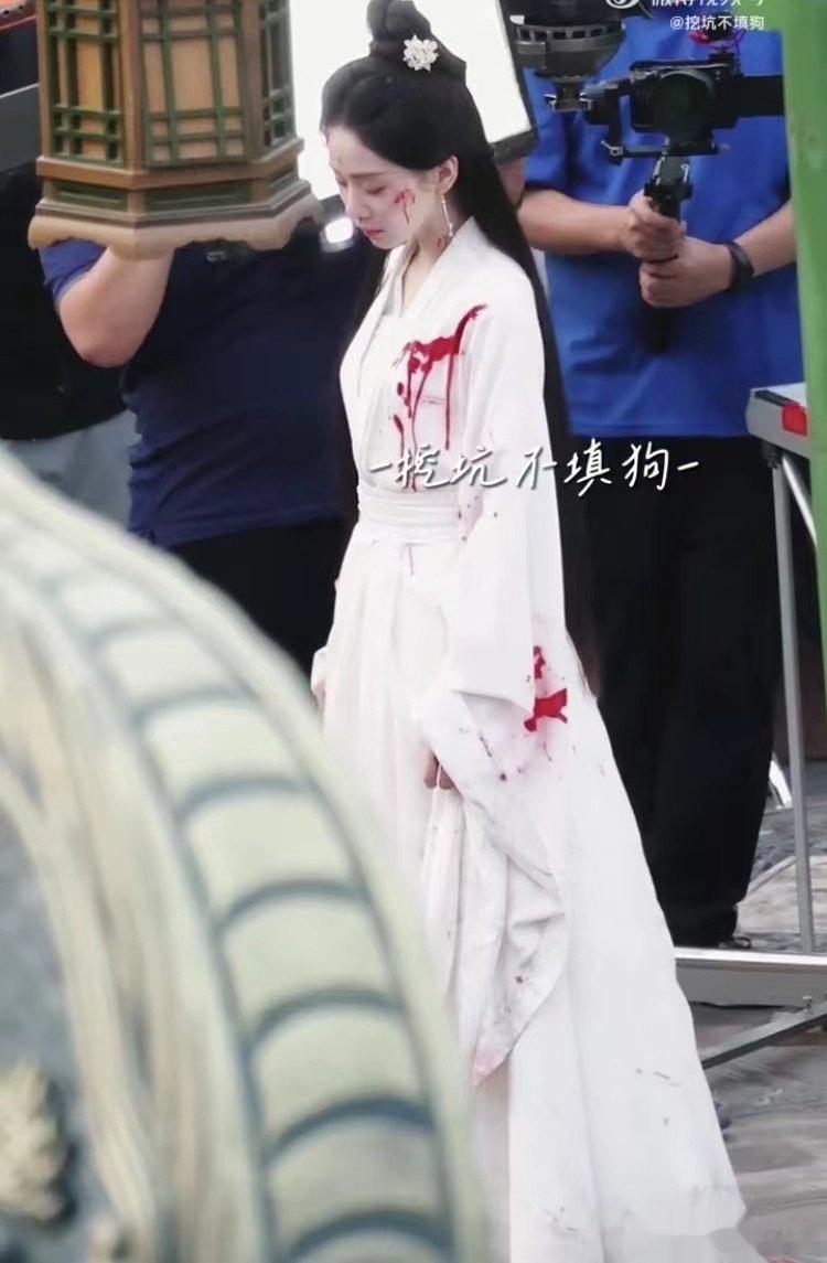 #刘诗诗狐妖竹业篇战损妆##刘诗诗狐妖竹业篇战损造型# 刘诗诗狐妖竹业篇战损造型